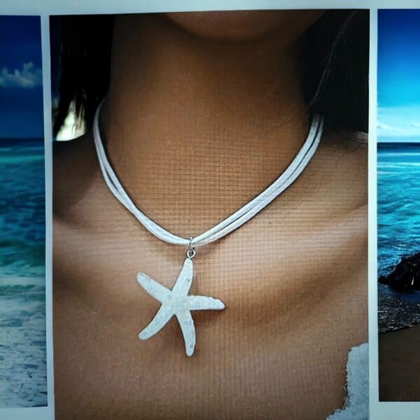 COLAR COM PINGENTE EM FORMATO DE ESTRELA DO MAR